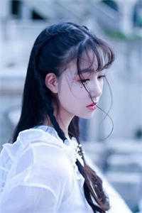 捞月亮的人是什么意思