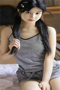 夫人她表里不一一粒月亮